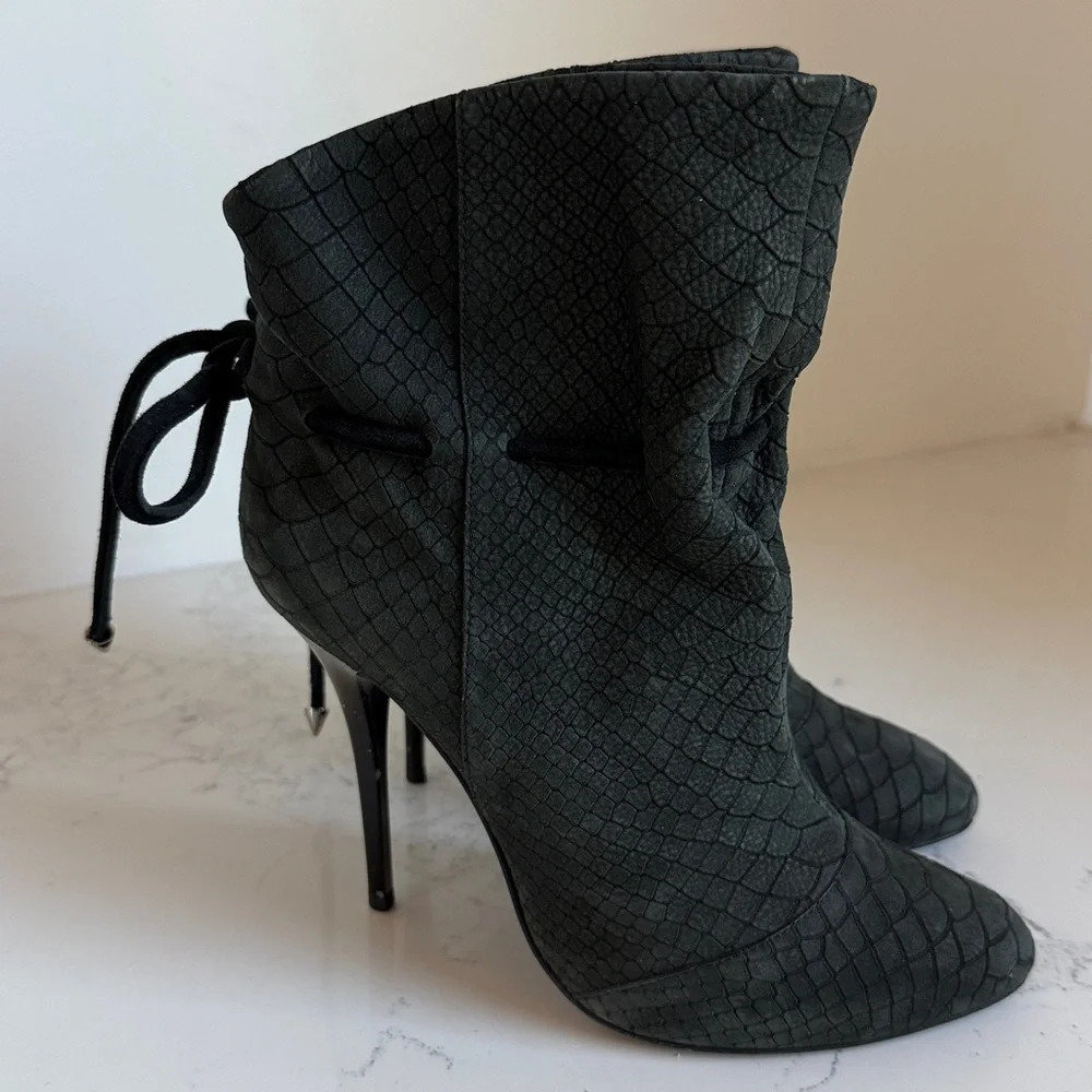 Giuseppe Zanotti Snakeskin Ankle Boots Grey Suede Stiletto Heel Lace Back 37
